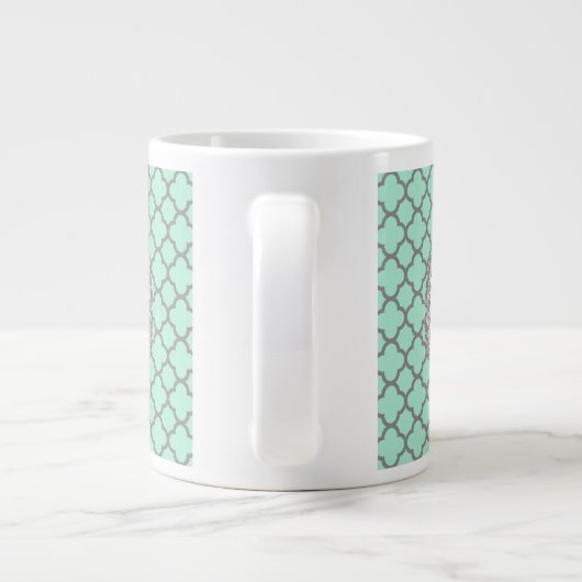 groen en grijs Quatrefoil Monogram Laurel Grote Koffiekop (Achterkant)
