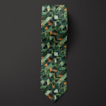 Groen en Koper Waterverf Monogram Stropdas<br><div class="desc">Groene en koperen Waterverf Monogram Necktie lijkt enigszins op glas-in-lood waarschijnlijk vanwege de combinatie van scherpe hoeken en waterverf tonen. Koperen hooglichten voegen een opvallende touch toe aan het ontwerp. Zorg ervoor dat u de bijbehorende sokken,  die hetzelfde ontwerp hebben,  bekijkt.</div>