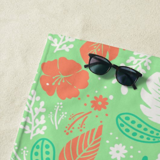 Groen en Oranje Tropisch Vloeiingspatroon Strandlaken (In situ)