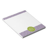 Groen en Paars Chevron Pattern Aangepast Monogram Notitieblok (Schuin)