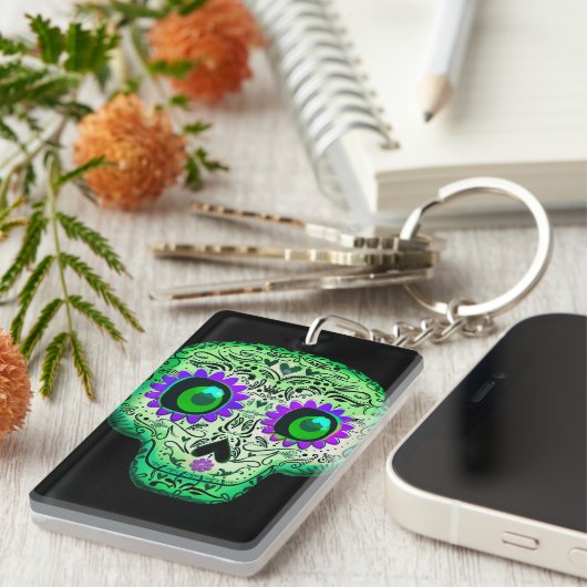 Groen en Paars gegloeiend Suiker Zwarte Halloween Sleutelhanger (Voorkant Rechts)