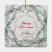 Groen en rood Wreath op Marble Nana Keramisch Ornament (Achterkant)