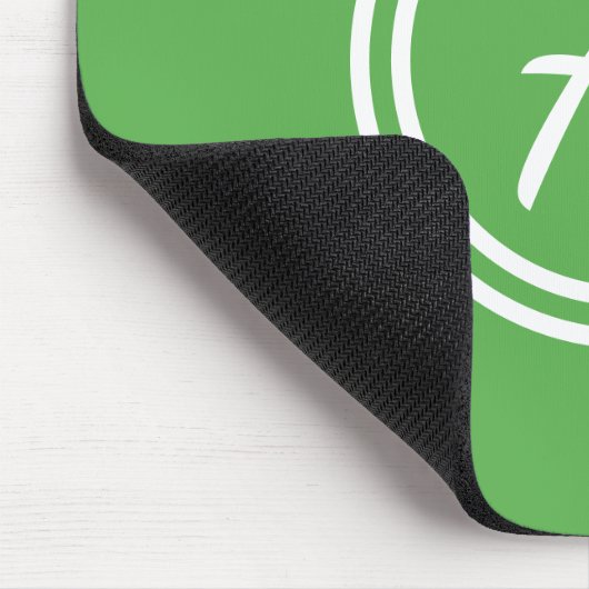 Groen en wit aangepast monogram Mousepad Muismat (Hoek)