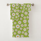 Groen en wit Floral Daisy Pattern Bad Handdoek (Insitu)