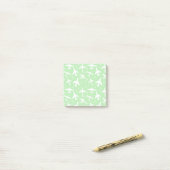 Groen en wit piloot post-it® notes (Op bureau)