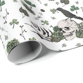 Groen en wit schedelpatroon St. Patricks Day Goth Cadeaupapier (Rol Hoek)