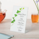Groen Engels Ivy Foliage Bruiloft Menu Reclamebord Met Voetstuk (Insitu)