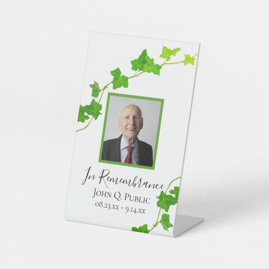 Groen Engels Ivy Vine begrafenismonument Reclamebord Met Voetstuk (Voorkant)