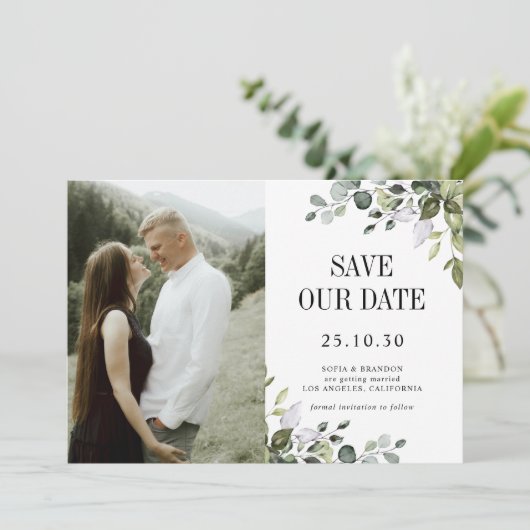 Groen Eucalyptus Emerald Rustieke Trouwfoto Save The Date (Staand voorkant)