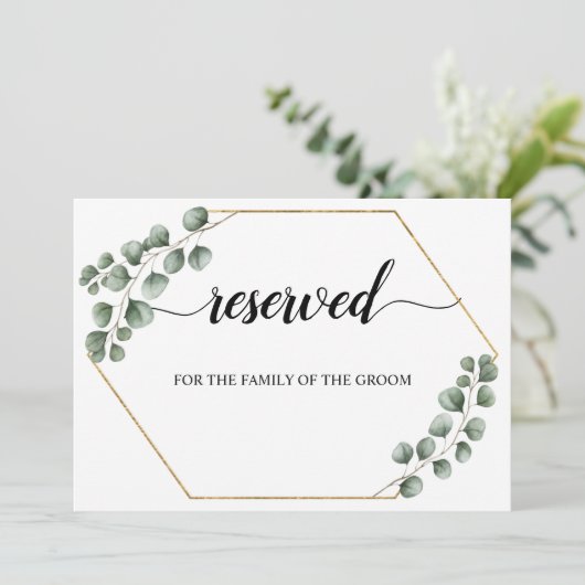 Groen Eucalyptus Gereserveerd Bruiloft Zitbord Kaart (Staand voorkant)