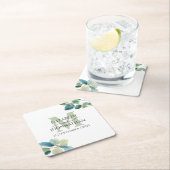 Groen eucalyptus monogram bruiloft kartonnen onderzetters (Insitu)