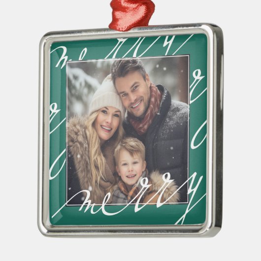 Groen Fancy Script "Vrolijk" Kerstfoto Metalen Ornament (Links)