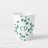 Groen gebladerte groen monogram latte mok (Voorkant)