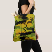 Groen geel Camouflage Patroon met Monogram Tote Bag (Dichtbij)