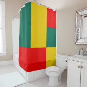 Groen geel en rood kleurenblok afdrukken douchegordijn (In situ)