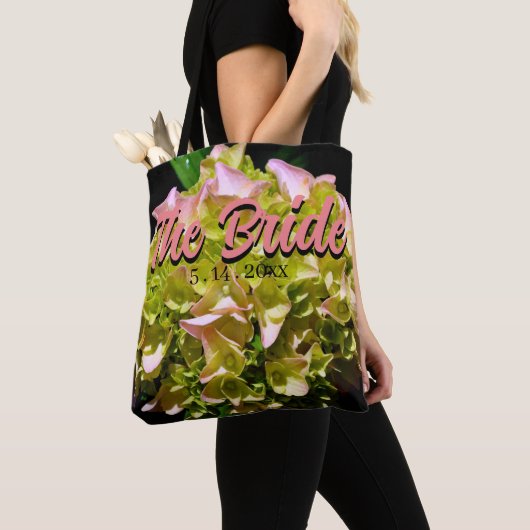 Groen geel roze Hydrangea, voor de Bruid Tote Bag (Dichtbij)