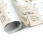 Groen geïllustreerd Baby shower Gepersonaliseerd Cadeaupapier (Rol Hoek)