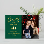 Groen gejuich voor een nieuwjaarsfamiliefoto folie feestdagenkaart (Staand Voorkant)
