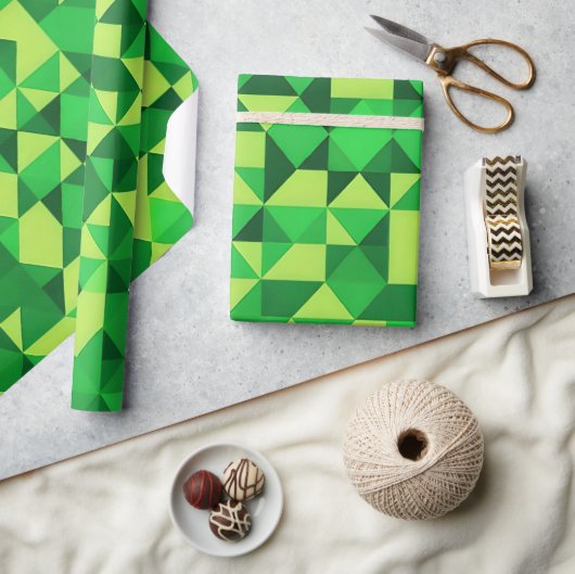 Groen geometrisch patroon St Patrick's Day Cadeaupapier (Crafts)