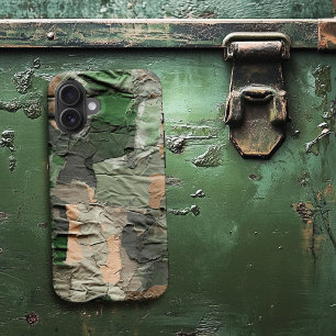 Groen gescheurd Cargo Camo Patroon Zomerkamp iPhone 15 Case