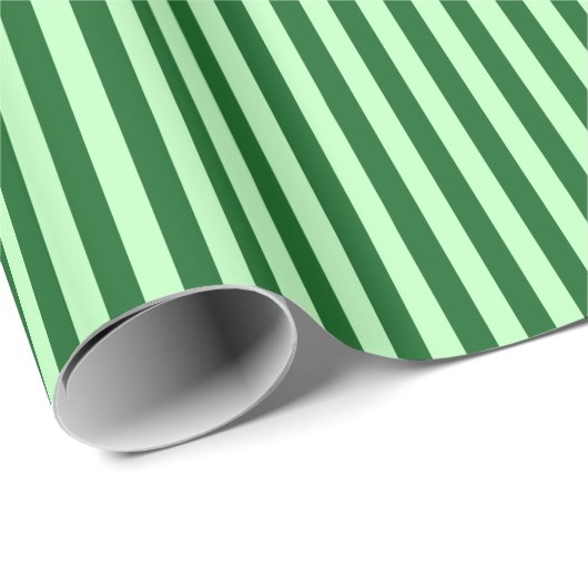 Groen gestript omslagpapier. cadeaupapier (Rol Hoek)