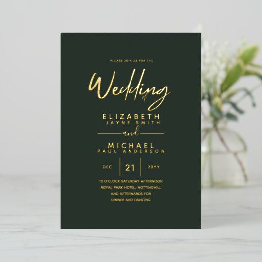 Groen Gold Foil Script Elegant Modern Wedding Folie Uitnodiging (Staand Voorkant)