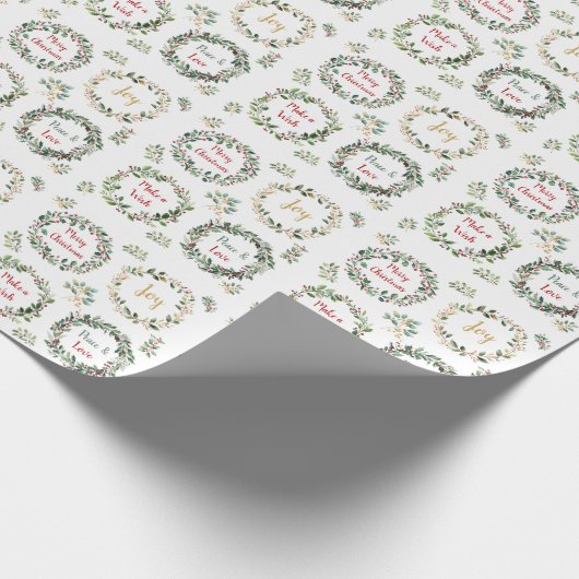 Groen Goud Blad Rode Berry Kerst Monogram Cadeaupapier (Hoek)