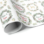 Groen Goud Blad Rode Berry Kerst Monogram Cadeaupapier (Rol Hoek)