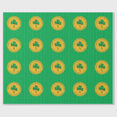 Groen & Goud Happy St Patrick's Day Groen Gestreep Cadeaupapier (Vlak)