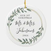 Groen gouden krans onze eerste kerst keramisch ornament (Achterkant)