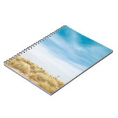 Groen grasveld onder blauwe rog notitieboek (Linkerzijde)