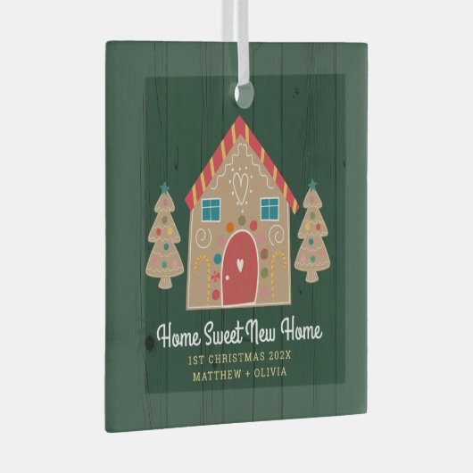 Groen Hout Gingerbread Nieuw Huis Eerste Kerstmis Glas Ornament (Voorkant Rechts)