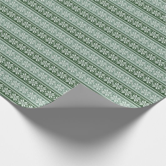 Groen kerstsnowflake Ugly Sweater Cadeaupapier (Hoek)