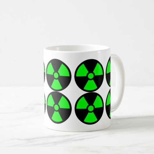 Groen klaverblad symbool op zwarte achtergrond - koffiemok (Voorkant rechts)