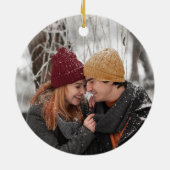 Groen krans Onze eerste Kerstmis Betrokken Foto Keramisch Ornament (Achterkant)