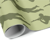 Groen Leger Man Sniper Pose Cadeaupapier (Rol Hoek)