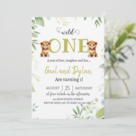 Groen Leuke Leeuw Cubs Twins Jongens 1e Verjaardag Kaart (Staand voorkant)