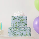 Groen Loofpatroon Elegant Groen Lichtblauw Cadeaupapier<br><div class="desc">Eenvoudig elegant wit, stoffig blauw en groen bladpatroon voor trouwfeesten, verjaardagen, jubileumfeesten, doopfeesten en geboortes! Deze tijdloze kleurcombinatie straalt verfijning en klasse uit, waardoor het perfect is voor elke gelegenheid. Het frisse groen in combinatie met heldere witte tinten geeft een gevoel van zuiverheid en rust, waarmee de toon wordt gezet...</div>