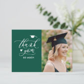 Groen modern Afstuderen met minimalistisch script  Bedankkaart (Staand voorkant)