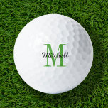 Groen monogram Initiaal en naam op maat Golfballen<br><div class="desc">Verhoog uw golfspel met onze aangepaste golfballen, gepersonaliseerd met een eenvoudig klassiek monogram-initiaal en een overlay met een scriptnaam. Kies uit een brede selectie kleuren om een tijdloos ontwerp te creëer dat echt uniek is. Deze golfballen zijn een perfect cadeau voor elke gelegenheid, of het nu Kerstmis, Vaderdag of Moederdag...</div>