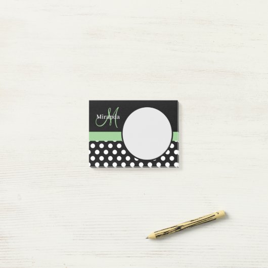 Groen Monogram Zwart Wit Polka Dot Post-it® Notes (Op bureau)