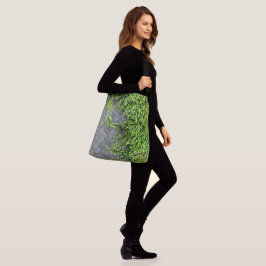 Groen mos Entodon verleidelijk op grijze steen Crossbody Tas
