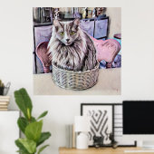 Groen-ogige grijze kat in mand Poster (Thuiskantoor)