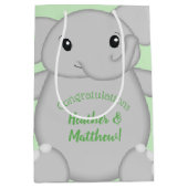 Groen olifant Baby shower Medium Cadeauzakje (Voorkant)