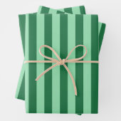 Groen-op-groene strepen inpakpapier vel (In situ)