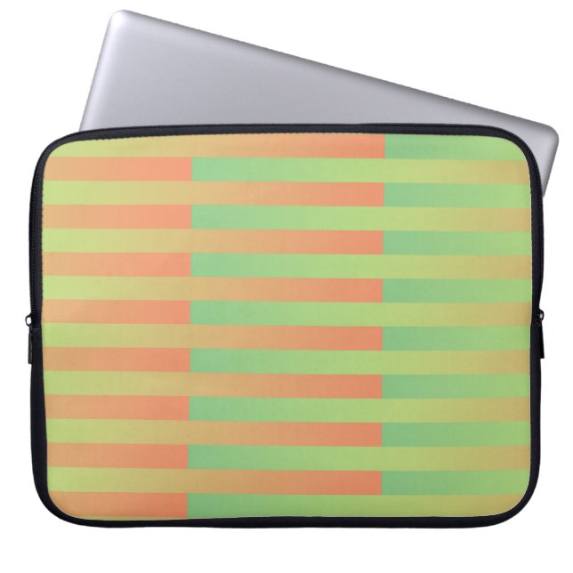 Groen Oranje Gestreepte Patroon Laptop Sleeve (Voorkant)