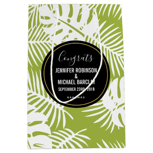 Groen palm Leaf Tropical Pattern Wedding Congrats Medium Cadeauzakje (Voorkant)