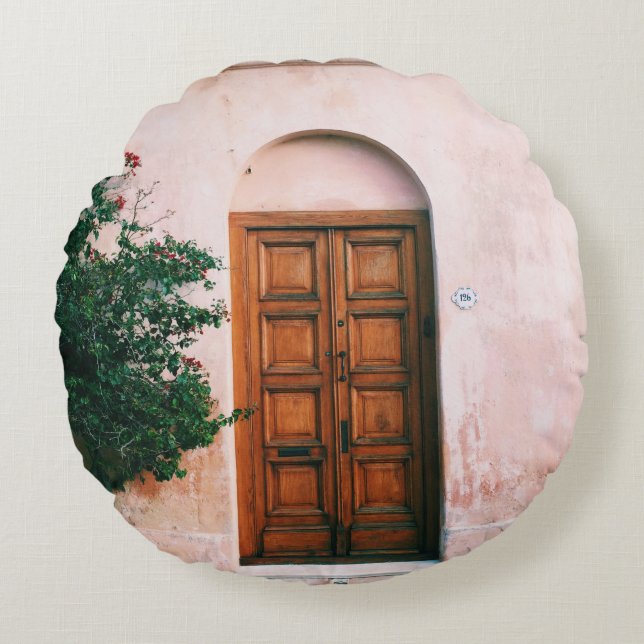 GROEN PLANTEN BESIDE BROWN WOODEN DEUR ROND KUSSEN (Voorkant)