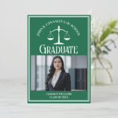Groen recht School Foto Aangepast Afstuderen Aankondiging (Staand voorkant)