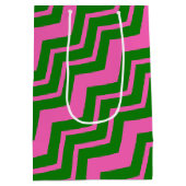 Groen Roze Chevron Zigzag Ontwerp Medium Cadeauzakje (Achterkant)
